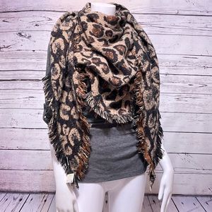 Altar’s State Leopard Print Scarf